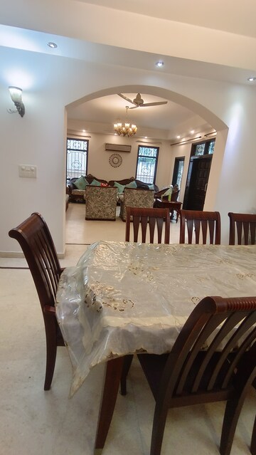 Bedroom in 6+ BHK Villa at Vipul Tatvam Villas, Sector 48 – for Sale