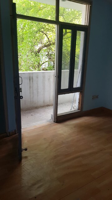 रेसिडेंशियल बिल्डर फ्लोर वर्ग फुट फॉर रेंट इन हौज़ खास दिल्ली  7823338