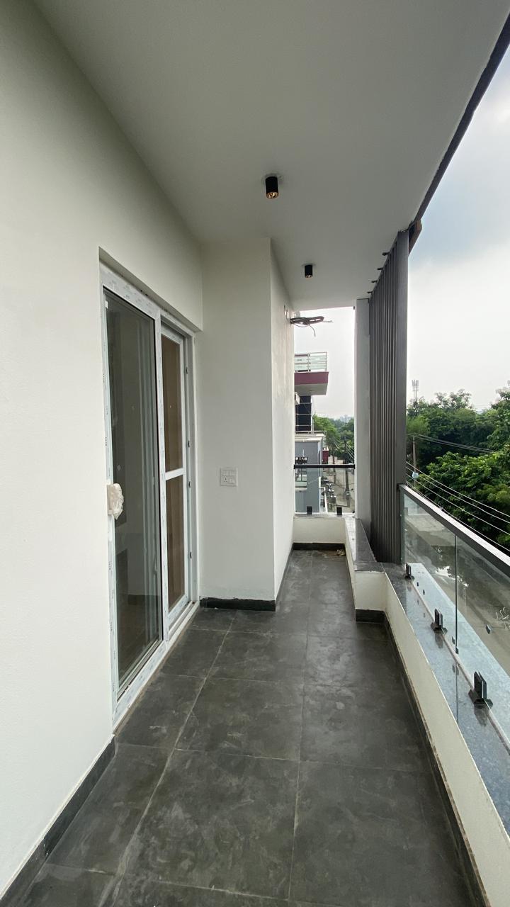 3 BHK + Servant Room 1650 Sq.Ft. Apartment in Sunrise Apartments Faridabad