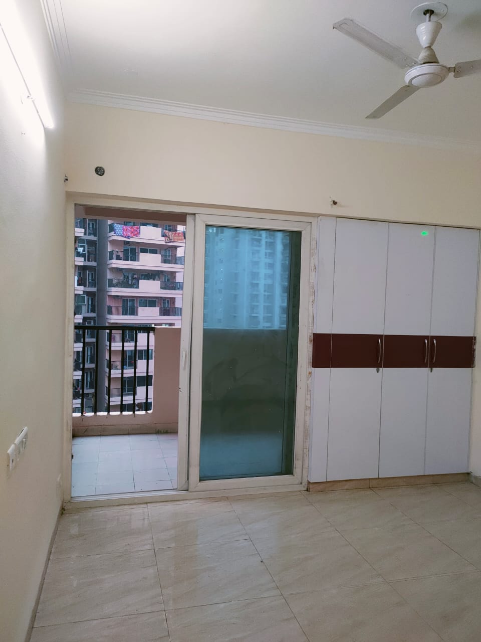 2 BHK Apartment For Rent in Exotica Dreamville Noida Ext Sector 16c Greater Noida  7818748