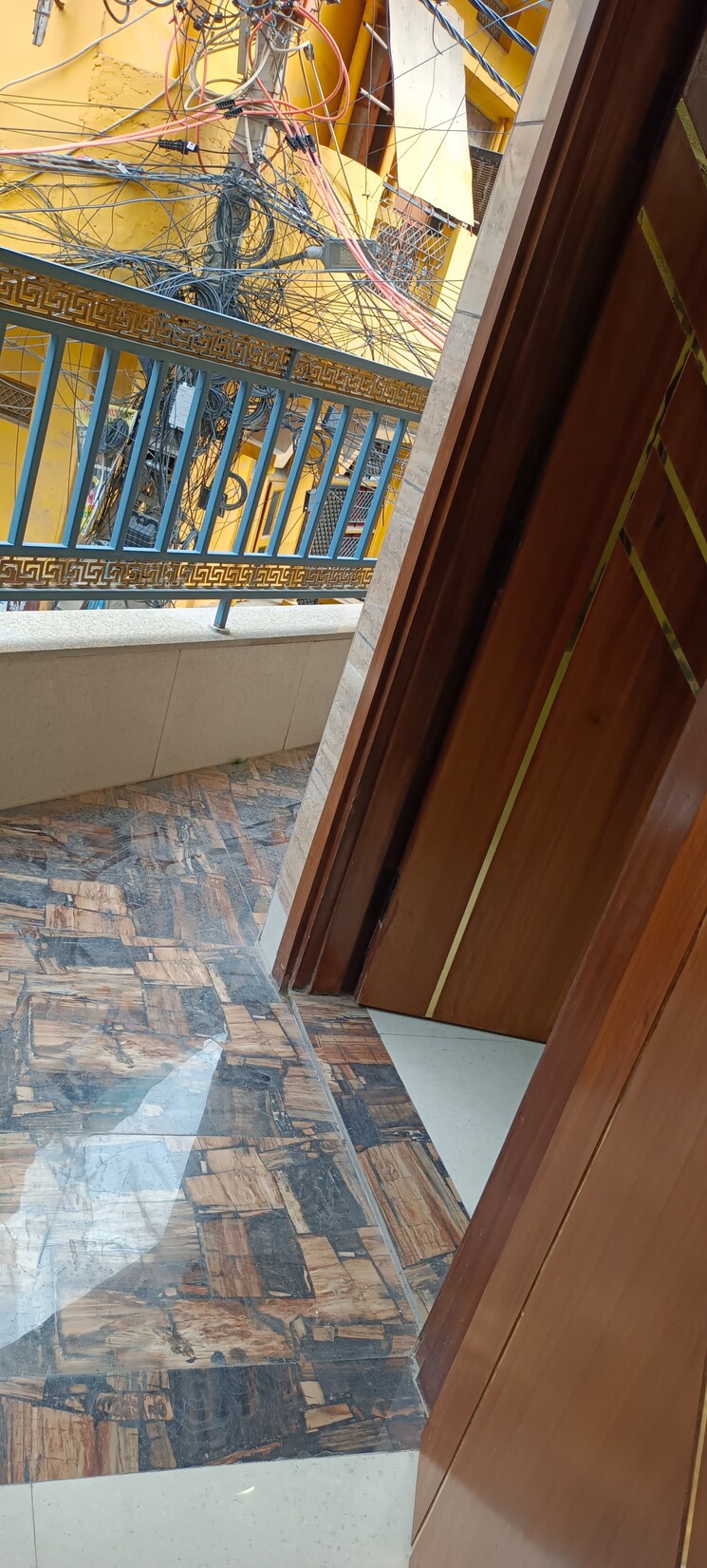 Balcony, mahavir enclave 2 Bedroom 65 Sq.Yd. Apartment In Mahavir Enclave Delhi 7823475