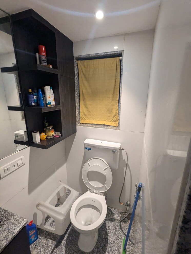 Bathroom, sea-lord 3 Bedroom 1632 Sq.Ft. Apartment In Cuffe Parade Mumbai 7823472