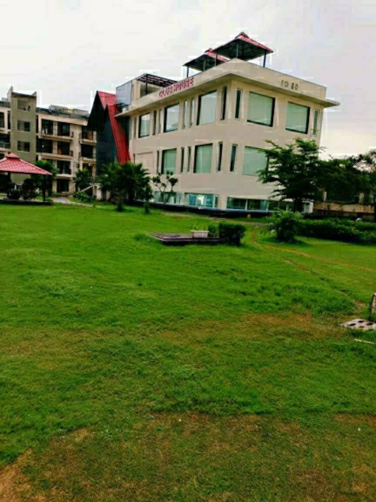 Garden, kharar landran road 3 Bedroom 1650 Sq.Ft. Apartment In Kharar Landran Road Mohali 7823530