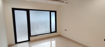 Room in 4 BHK Builder Floor at South Extension ii – for Sale