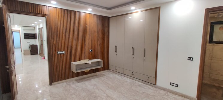 Room, south extension ii 4 Bedroom 4700 Sq.Ft. Builder Floor In South Extension ii Delhi 7823614