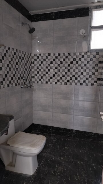 Bathroom in 2 BHK Apartment at Saya Gold Avenue, Vaibhav Khand – for Sale