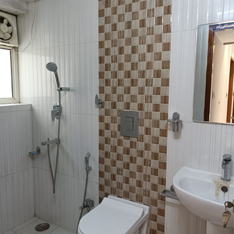 Bathroom, kailash colony 3 Bedroom 1850 Sq.Ft. Builder Floor In Kailash Colony Delhi 7823686