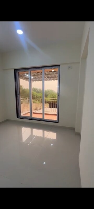 Room in 1 BHK Apartment at Ritu Gardenia, Naigaon East – for Sale