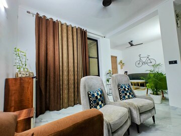 Living Room in 3.5 BHK Builder Floor at Sector 84 – for Sale