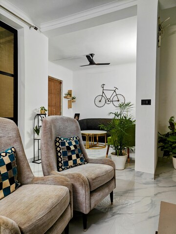 Living Room in 3.5 BHK Builder Floor at Sector 84 – for Sale