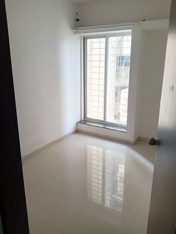 Room in 2 BHK Apartment at Majestique 38 Park Majestique, Undri – for Sale