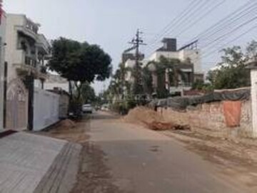  Plot For Sale in Vineet Khand
