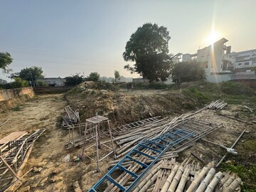 Plot – Exterior View View at Vineet Khand - for Sale