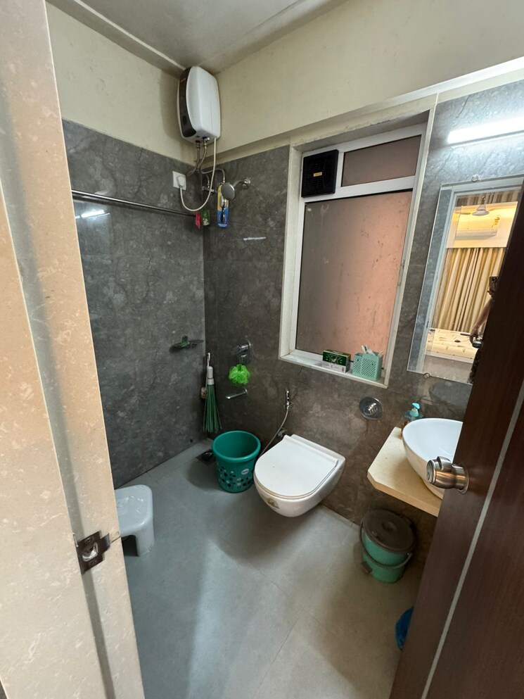 Bathroom, raj-rudraksha 1 Bedroom 430 Sq.Ft. Apartment In Dahisar East Mumbai 7823915