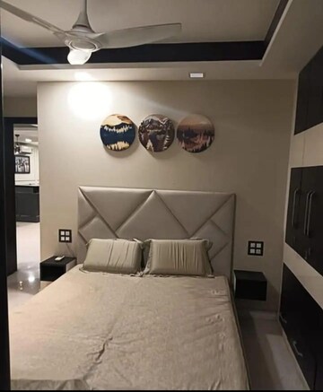 Master Bedroom in 4 BHK Independent House at Amrapali Leisure Valley, Tech Zone 4 Greater Noida – for Sale