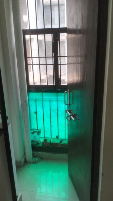 Room in 2 BHK Apartment at Ahinsa Khand ii – for Sale