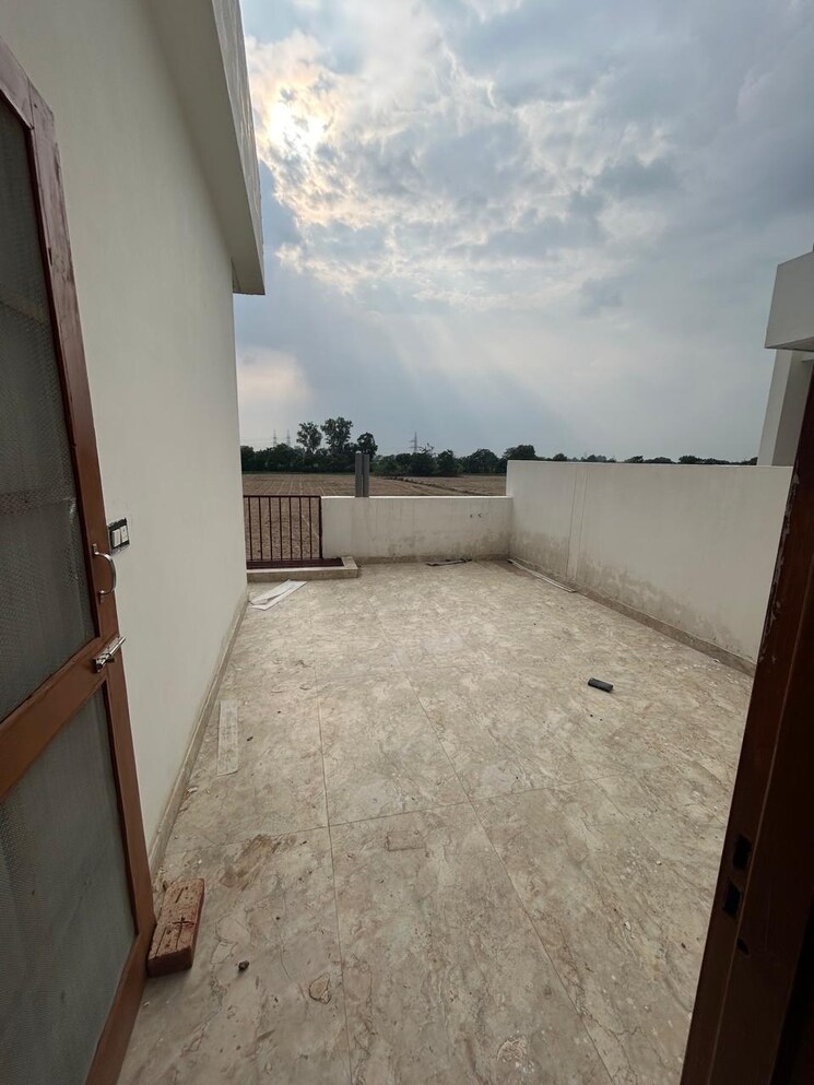 Balcony, sector 124 3 Bedroom 125 Sq.Yd. Independent House In Sector 124 Mohali 7823973
