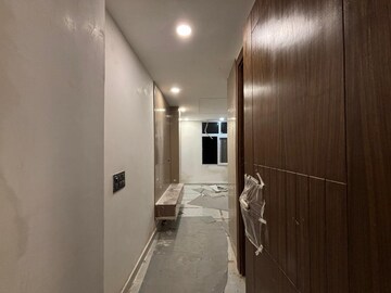 Building Lobby in 2 BHK Builder Floor at Ultima 107, Sector 104 – for Sale