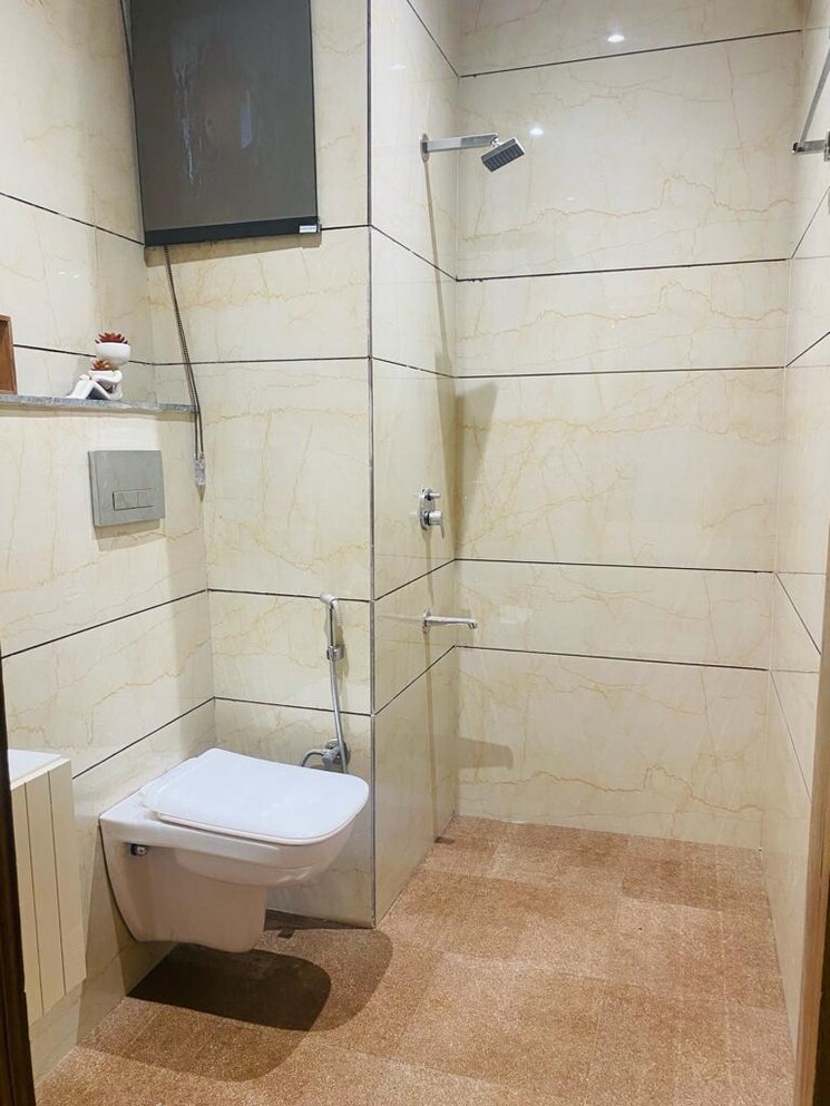 Bathroom, sector 124 3 Bedroom 1350 Sq.Ft. Builder Floor In Sector 124 Mohali 7824018