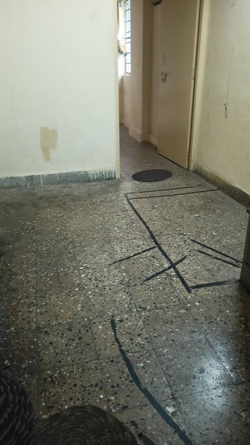 Room in 1 BHK Apartment at Siddhivinayak Keshar, Somwar Peth – for Rent