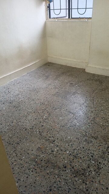 Master Bedroom in 1 BHK Apartment at Siddhivinayak Keshar, Somwar Peth – for Rent