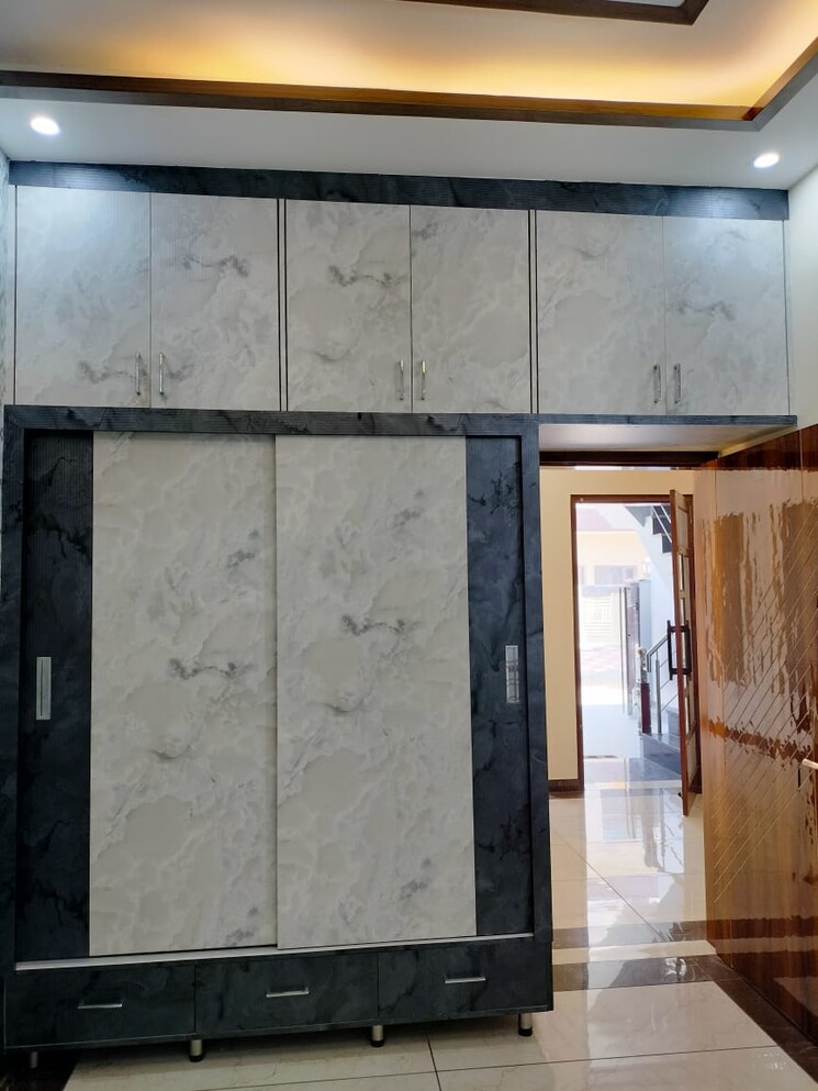 Room, sector 115 3 Bedroom 102 Sq.Yd. Independent House In Sector 115 Mohali 7824032