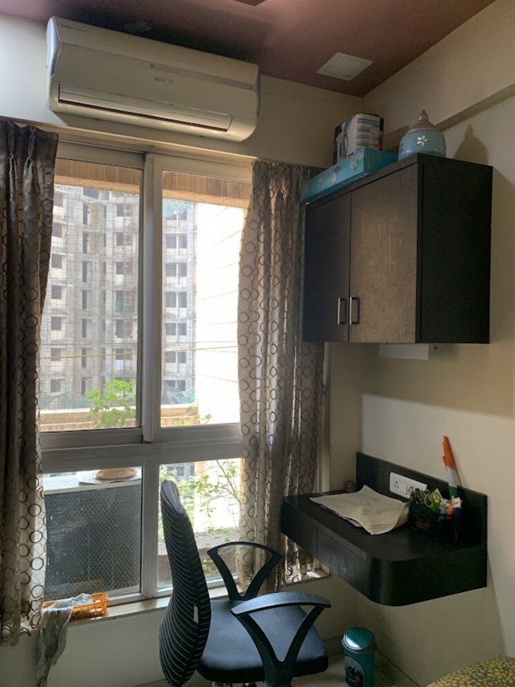 Bedroom, hiranandani-meadows 2.5 Bedroom 980 Sq.Ft. Apartment In Manpada Thane 7824064