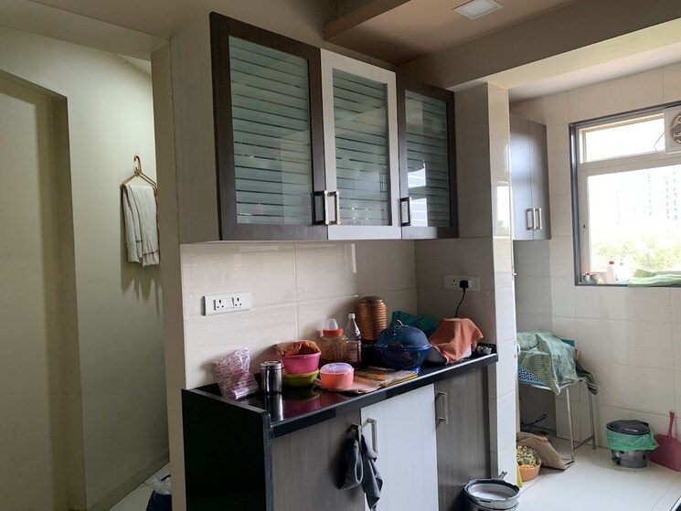 Kitchen, hiranandani-meadows 2.5 Bedroom 980 Sq.Ft. Apartment In Manpada Thane 7824064