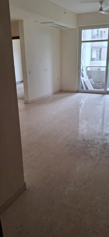 2 BHK Apartment For Sale in SS The Leaf, Sector 85