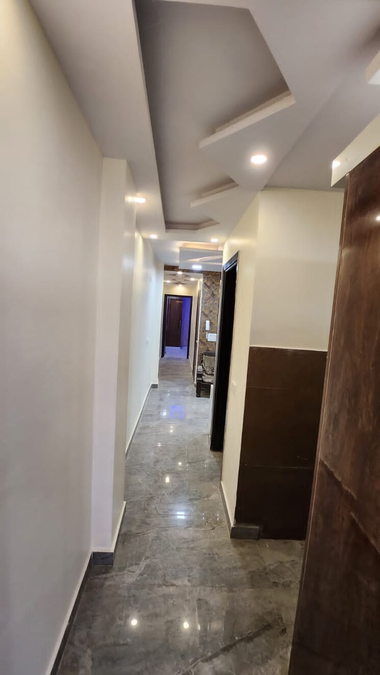 undefined, uttam nagar 2 Bedroom 75 Sq.Yd. Builder Floor In Uttam Nagar Delhi 7824100