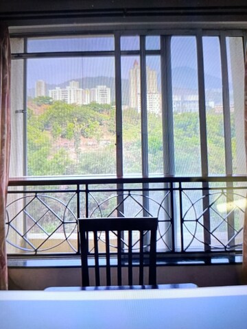 रेसिडेंशियल फ्लैट वर्ग फुट फॉर रेंट इन मनपाडा थाने  7824107