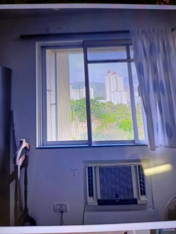 रेसिडेंशियल फ्लैट वर्ग फुट फॉर रेंट इन मनपाडा थाने  7824107