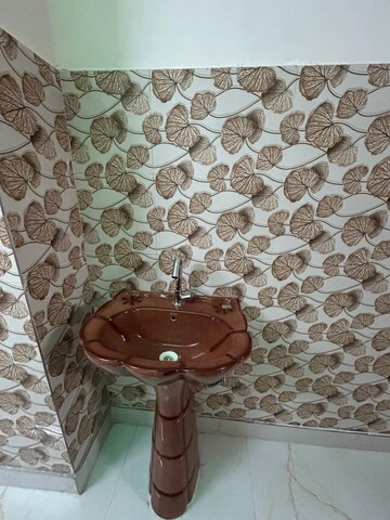 Bathroom in 3 BHK Builder Floor at Uttam Nagar – for Rent