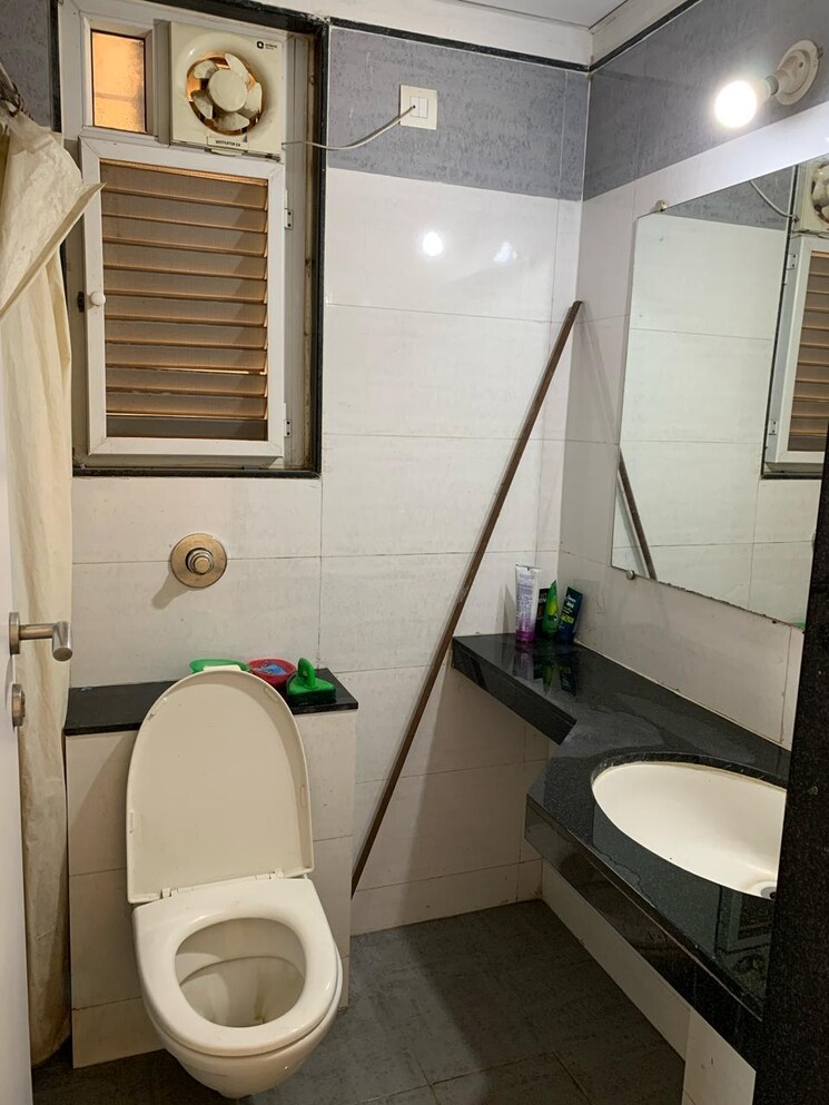 Bathroom, rising-landscapes 3 Bedroom 1500 Sq.Ft. Apartment In Mohammadwadi Pune 7824395