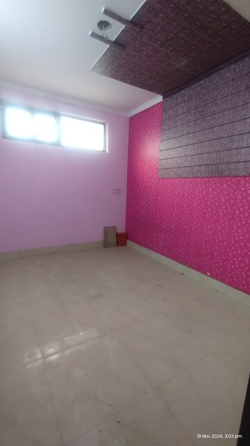 Furnished Amenities in 2 BHK Builder Floor at Uttam Nagar – for Sale