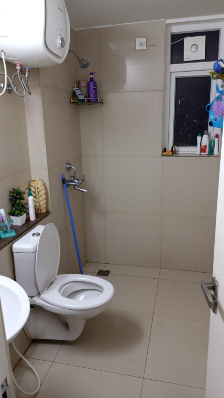 Bathroom, emaar-palm-gardens 3 Bedroom 1720 Sq.Ft. Apartment In Sector 83 Gurgaon 7824598