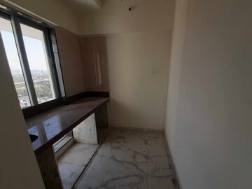 Bathroom in 1 BHK Apartment at Prabhat Residency Santacruz, Santacruz East – for Sale