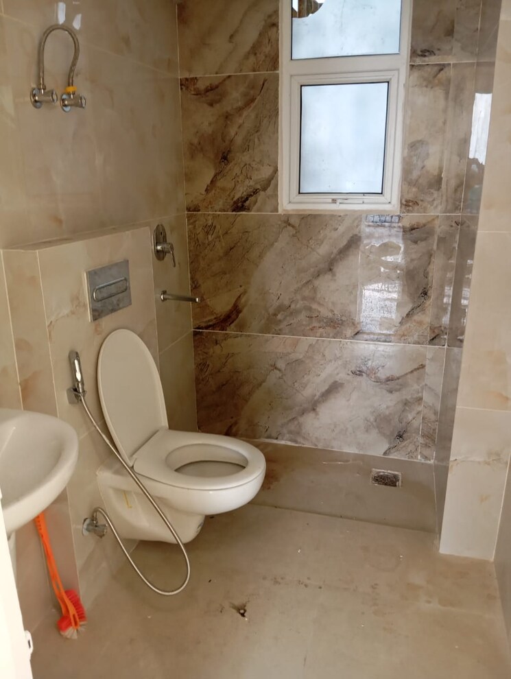 Bathroom, sector 92 3 Bedroom 1732 Sq.Ft. Apartment In Sector 92 Gurgaon 7824809