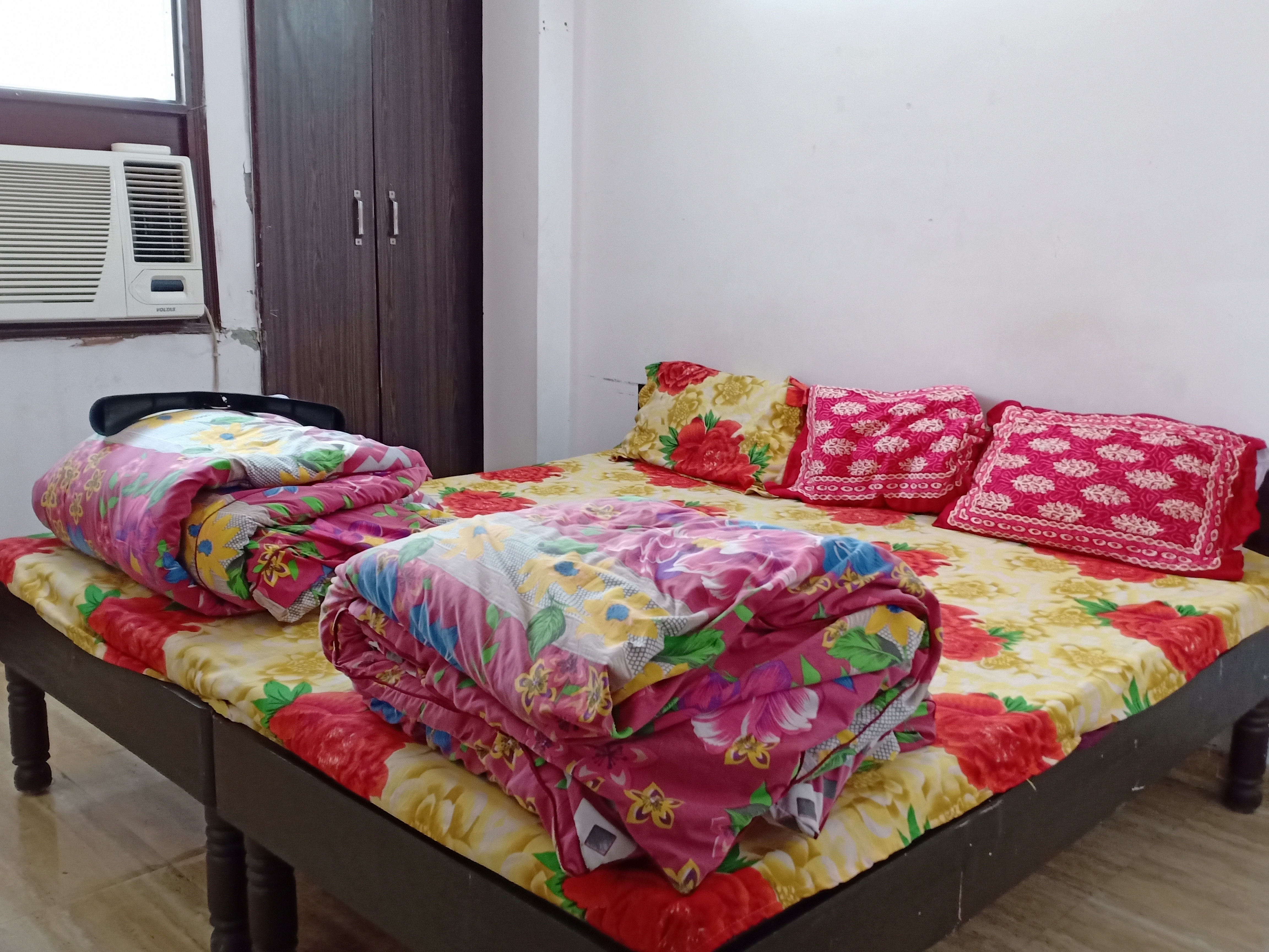 1 BHK Apartment For Rent in RWA Khirki Extension Block R Malviya Nagar Delhi  7824861