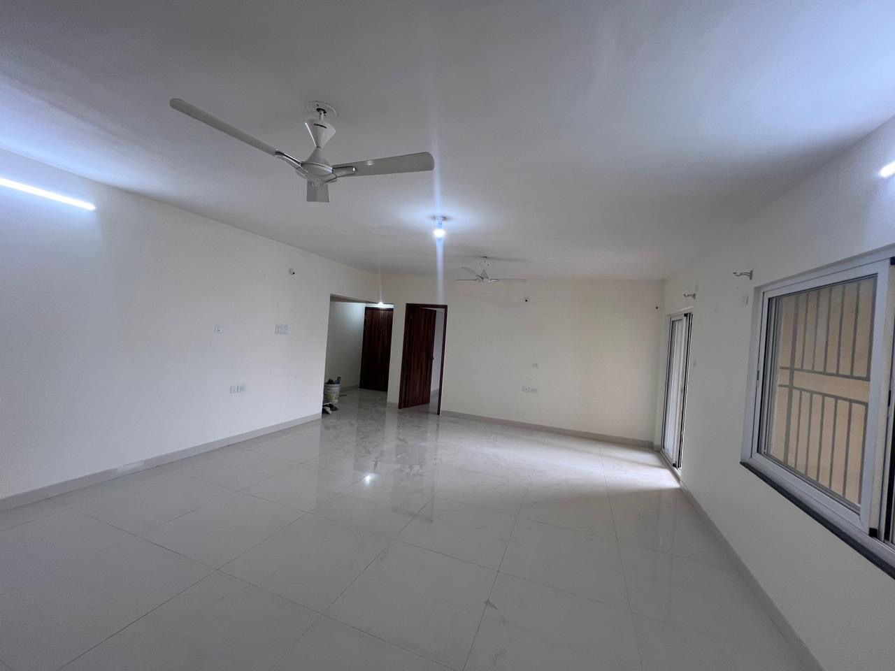 4 BHK + Servant Room Apartment For Sale in Atul Western Hills TownHouses