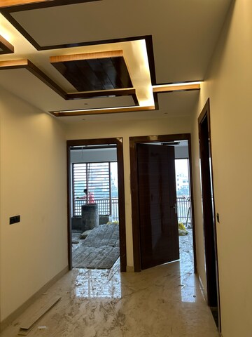 Room in 4 BHK Builder Floor at Sector 85 – for Sale