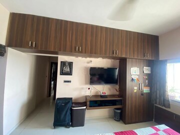 2 BHK Apartment For Rent in Unicca Emporis, Varthur
