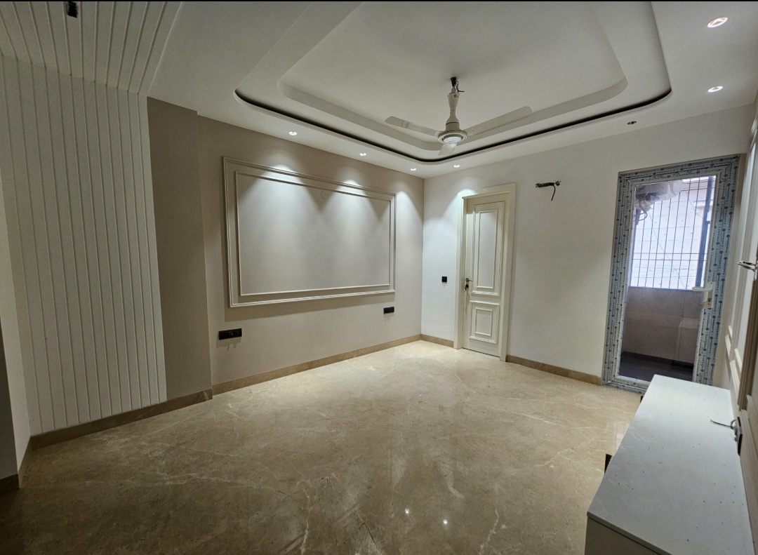 3 BHK + Servant Room,Extra Room Builder Floor For Sale in East Patel Nagar