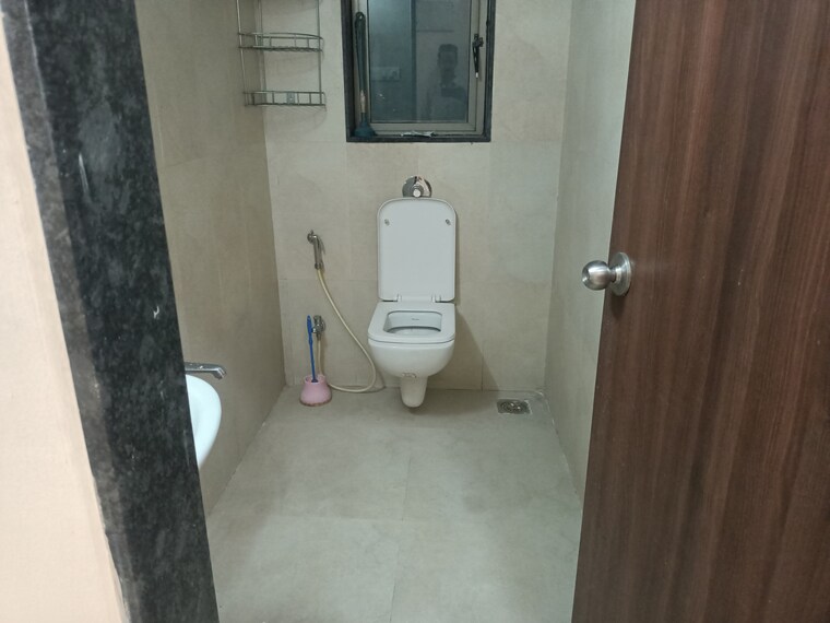 Bathroom, runwal-eirene 2 Bedroom 568 Sq.Ft. Apartment In Balkum Pada Thane 7825551