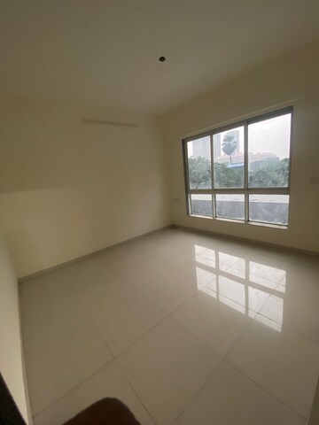 2 BHK Apartment For Sale in Kandivali West
