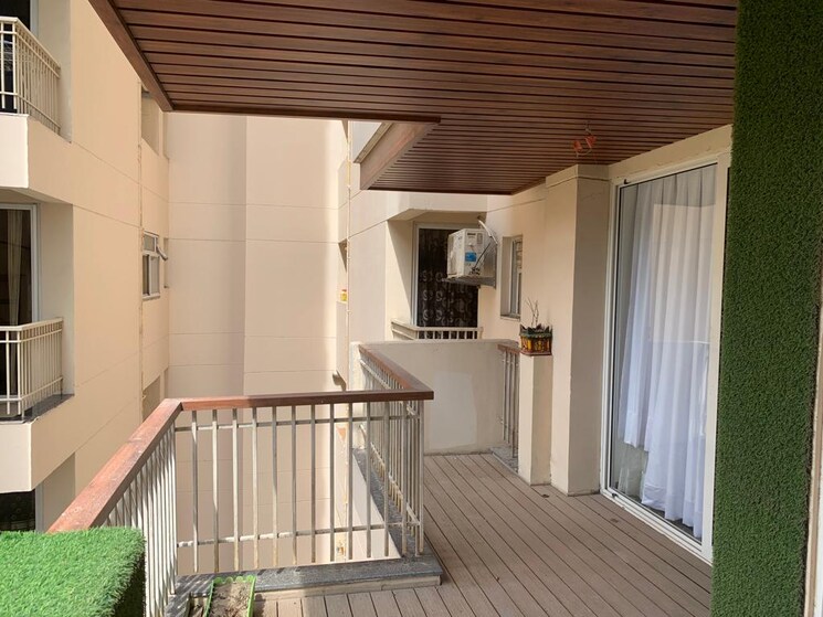 Balcony, ambala highway 3 Bedroom 1400 Sq.Ft. Apartment In Ambala Highway Zirakpur 7825805