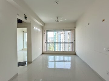 2 BHK Apartment For Rent in L & T Seawoods Residences Phase 1 Part A, Seawoods
