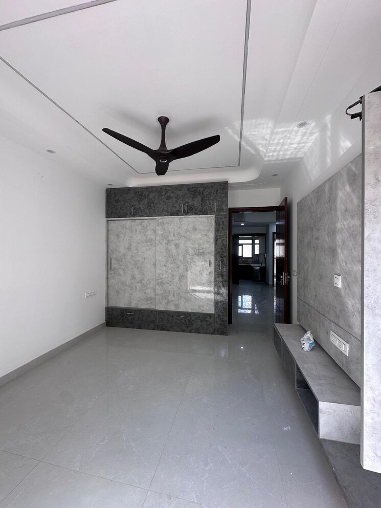 Room, panchkula urban estate 4 Bedroom 2602 Sq.Ft. Apartment In Panchkula Urban Estate Panchkula 7825953