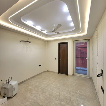 Room in 3 BHK Builder Floor at Unitech South City 1, South City 1 – for Sale