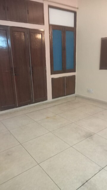 3 BHK Builder Floor For Rent in Sector 41